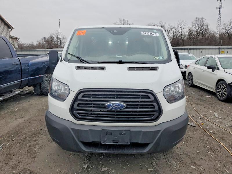 59001186 :رقم المزاد ، 1FTYR2ZM5KKB09894 vin ، 2019 Ford Transit مزاد بيع