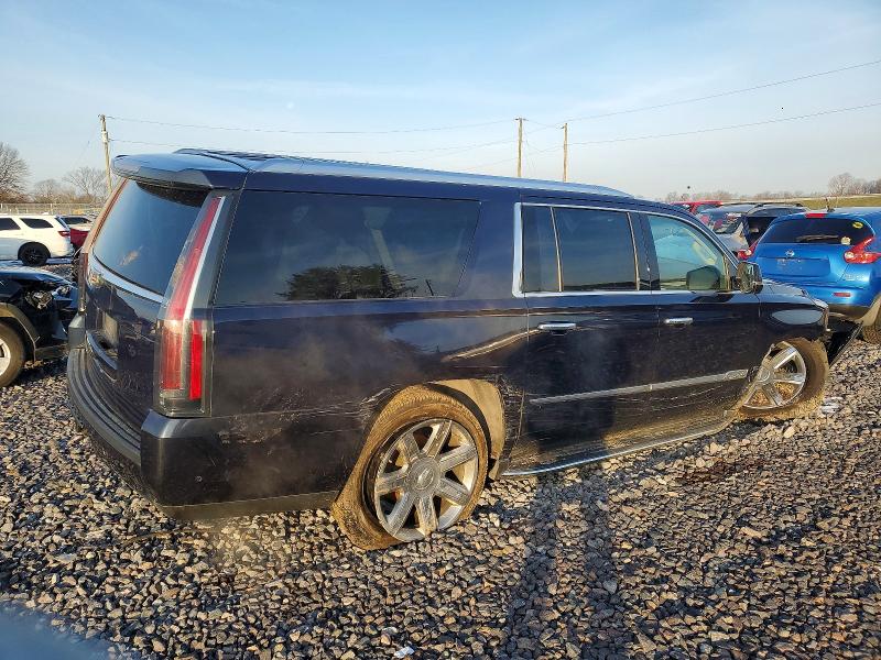 98846405 :رقم المزاد ، 1GYS4HKJ6HR355256 vin ، 2017 Cadillac Escalade مزاد بيع