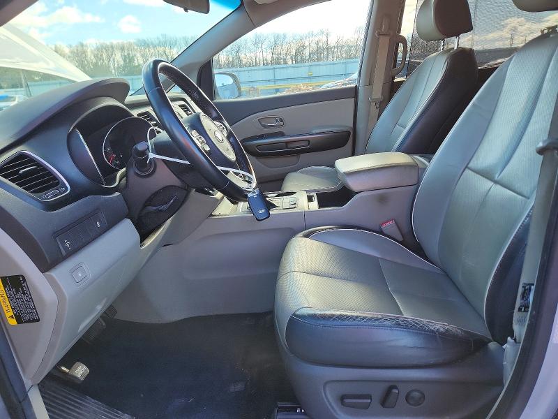 72941225 :رقم المزاد ، KNDMB5C18H6229483 vin ، 2017 Kia Sedona مزاد بيع