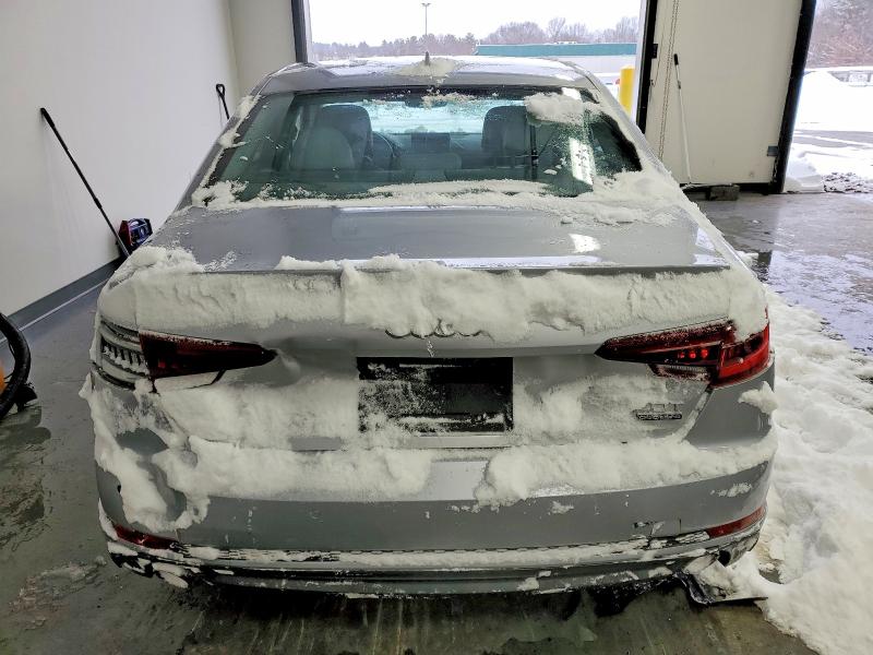 Продажа на аукционе авто 2018 Audi A4, vin: WAUENAF4XJA037525, номер лота: 74106205