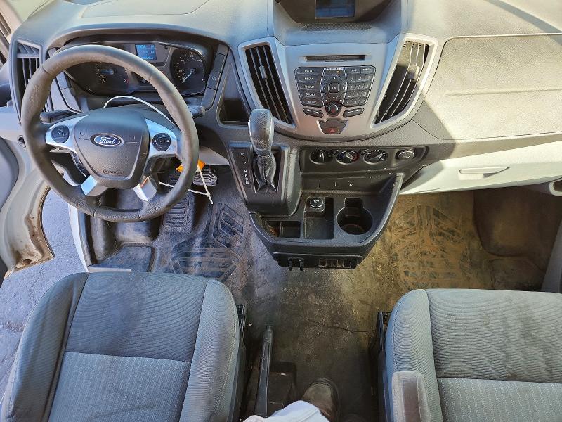 99043055 :رقم المزاد ، 1FTNR2CV5FKB07718 vin ، 2015 Ford Transit T مزاد بيع