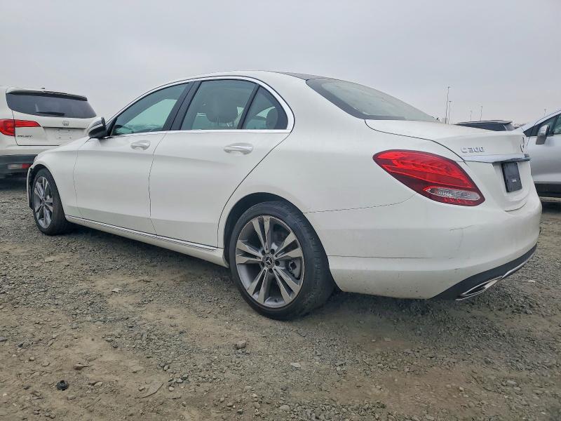 73942805 :رقم المزاد ، 55SWF4JBXHU229328 vin ، 2017 Mercedes-benz C 300 مزاد بيع