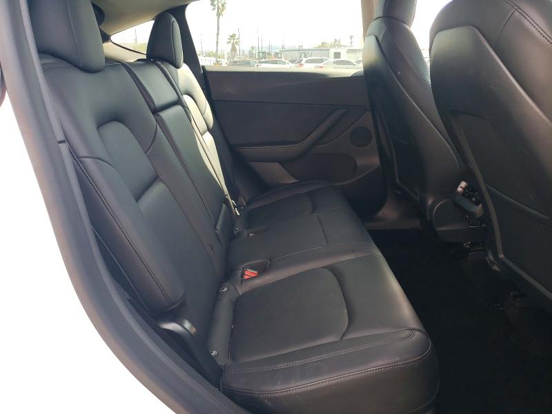 74568225 :رقم المزاد ، 5YJYGDEE4MF096670 vin ، 2021 Tesla Model Y مزاد بيع