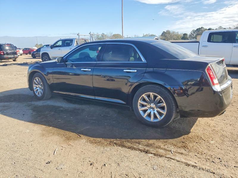 73593555 :رقم المزاد ، 2C3CCAET5DH585144 vin ، 2013 Chrysler 300c مزاد بيع