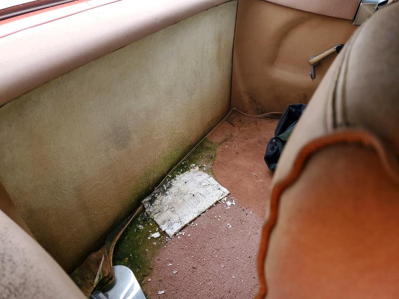 99457795 :رقم المزاد ، WDBBA45C6FA035241 vin ، 1985 Mercedes-benz 380 مزاد بيع