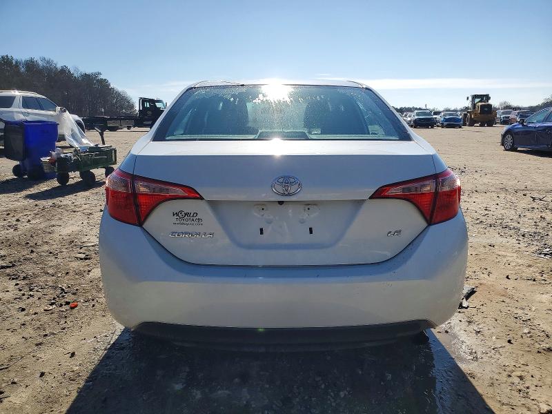 75068565 :رقم المزاد ، 5YFBURHE7JP819709 vin ، 2018 Toyota Corolla مزاد بيع