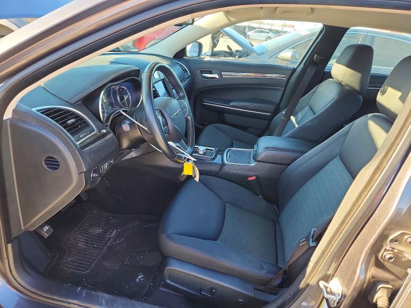 73300855 :رقم المزاد ، 2C3CCAAG6JH317014 vin ، 2018 Chrysler 300 مزاد بيع