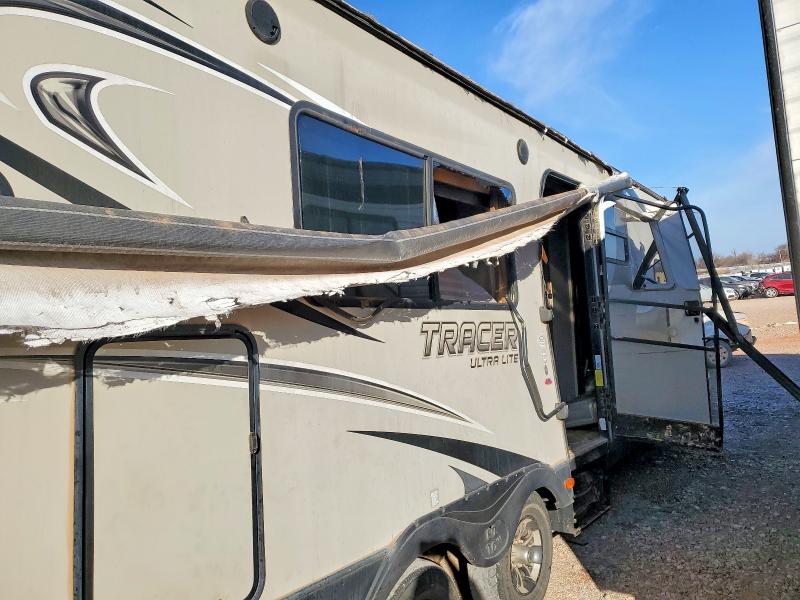 Продажа на аукционе авто 2017 Tracker Rv, vin: 5ZT2TRUB3HB512124, номер лота: 96982365