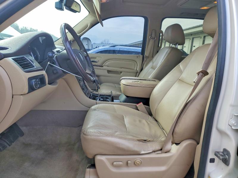 Aukcja sprzedaży 2011 Cadillac Escalade, vin: 1GYS4JEF6BR397965, numer aukcji: 98137065