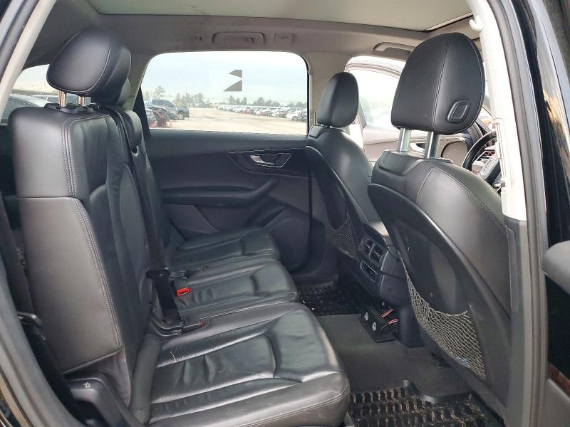 Продажа на аукционе авто 2017 Audi Q7, vin: WA1LAAF79HD013526, номер лота: 72707385