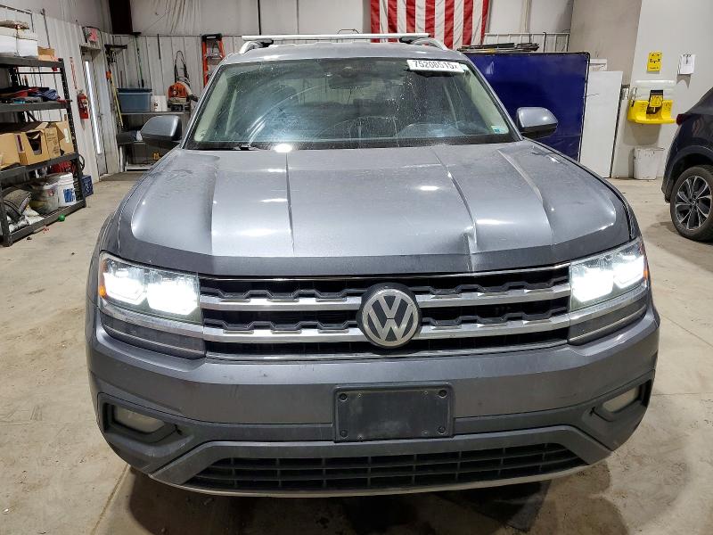 75208515 :رقم المزاد ، 1V2LR2CA3JC530240 vin ، 2018 Volkswagen Atlas مزاد بيع