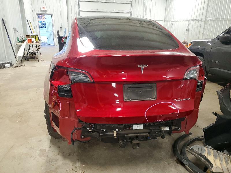 2024 Tesla Model Y მანქანა იყიდება აუქციონზე, vin: 7SAYGDEE3RA273068, აუქციონის ნომერი: 72779935