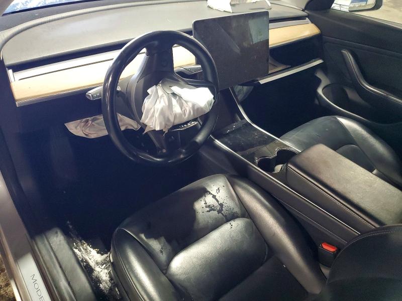 72670935 :رقم المزاد ، 5YJ3E1EBXJF104383 vin ، 2018 Tesla Model 3 مزاد بيع