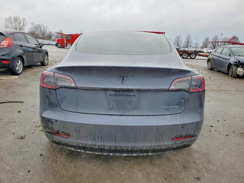 99659065 :رقم المزاد ، 5YJ3E1EB3JF090598 vin ، 2018 Tesla Model 3 مزاد بيع