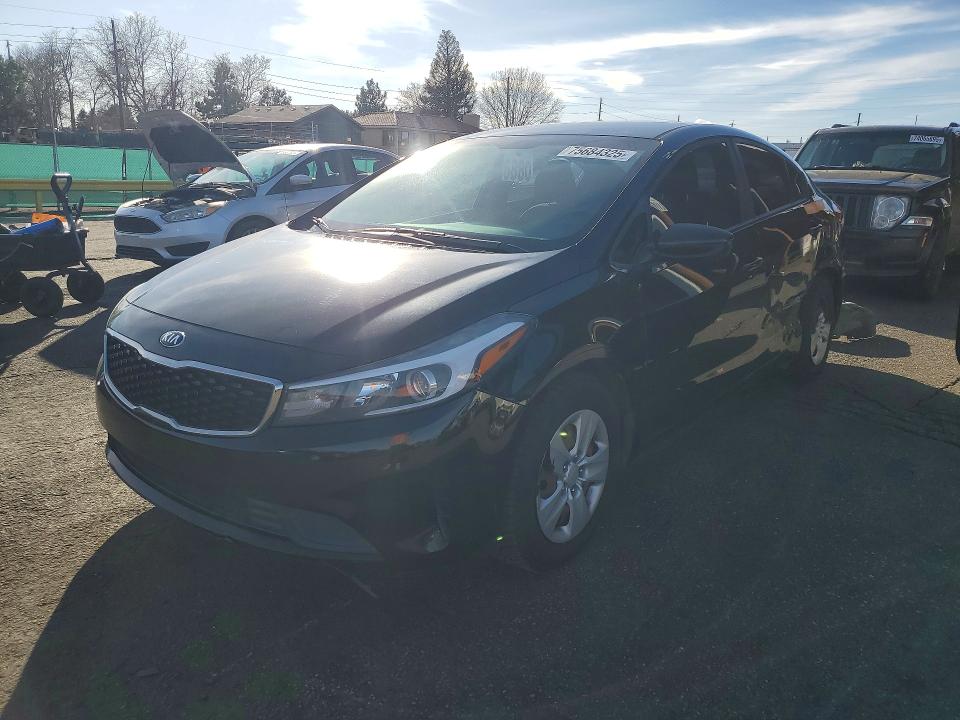 75684325 :رقم المزاد ، 3KPFL4A72HE041544 vin ، 2017 Kia Forte مزاد بيع