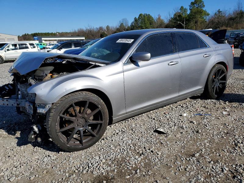 98403645 :رقم المزاد ، 2C3CCAAG2FH779478 vin ، 2015 Chrysler 300 مزاد بيع