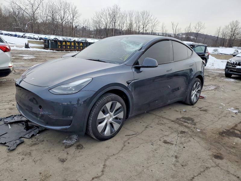 2024 Tesla Model Y მანქანა იყიდება აუქციონზე, vin: 7SAYGDEE2RA223245, აუქციონის ნომერი: 73585825