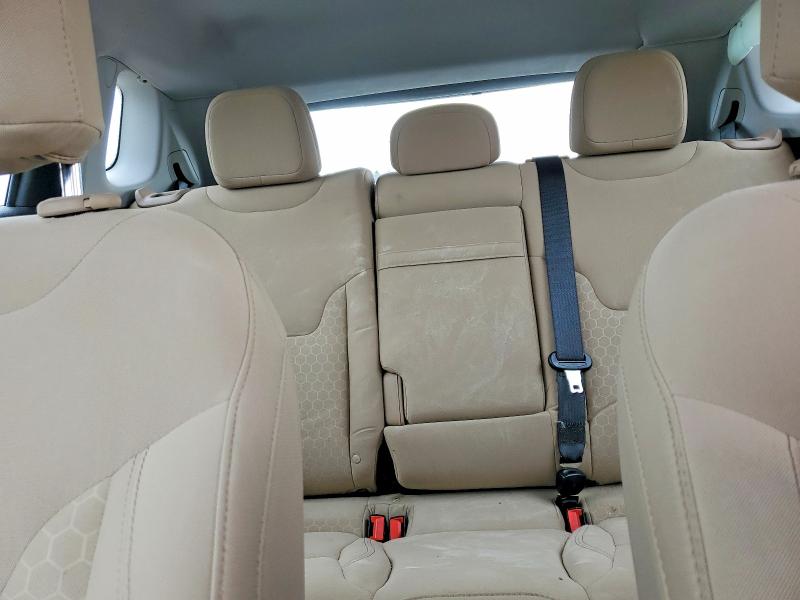 98111045 :رقم المزاد ، 3C4NJDAB2JT262178 vin ، 2018 Jeep Compass مزاد بيع