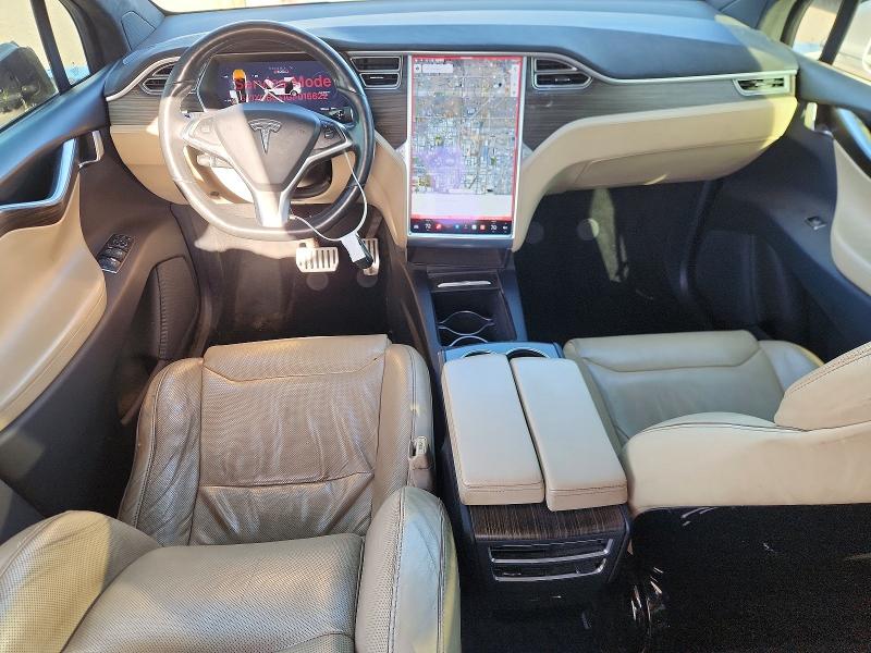 2016 Tesla Model X მანქანა იყიდება აუქციონზე, vin: 5YJXCBE41GF016622, აუქციონის ნომერი: 74977745