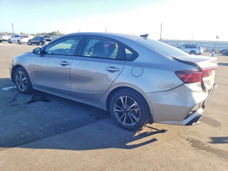 2023 Kia Forte მანქანა იყიდება აუქციონზე, vin: 3KPF24ADXPE616075, აუქციონის ნომერი: 98445435