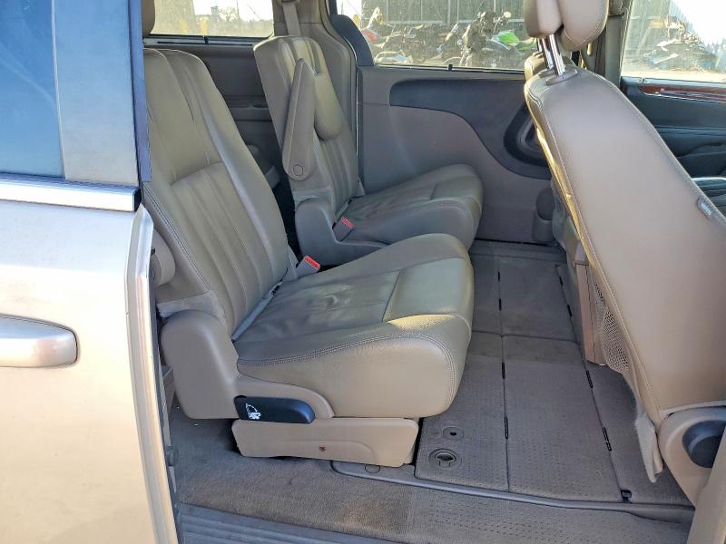 Продажа на аукционе авто 2015 Chrysler Town & Country, vin: 2C4RC1BG2FR609572, номер лота: 99859505