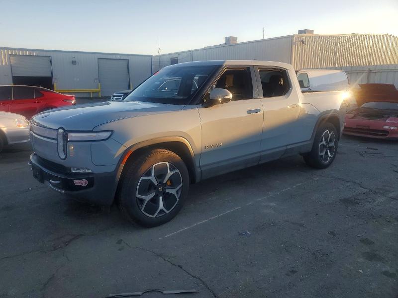7FCTGAAAXNN006947, 2022 Rivian R1t Advent vehicle history