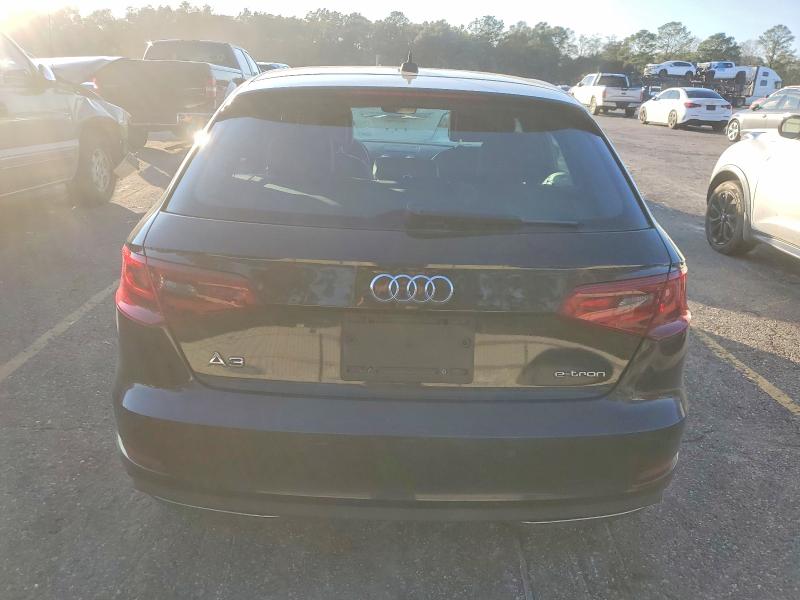 Продаж на аукціоні авто 2016 Audi A3, vin: WAUUPBFF2GA150665, номер лоту: 72565675