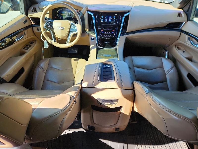 74920705 :رقم المزاد ، 1GYS4DKJ2JR242127 vin ، 2018 Cadillac Escalade مزاد بيع