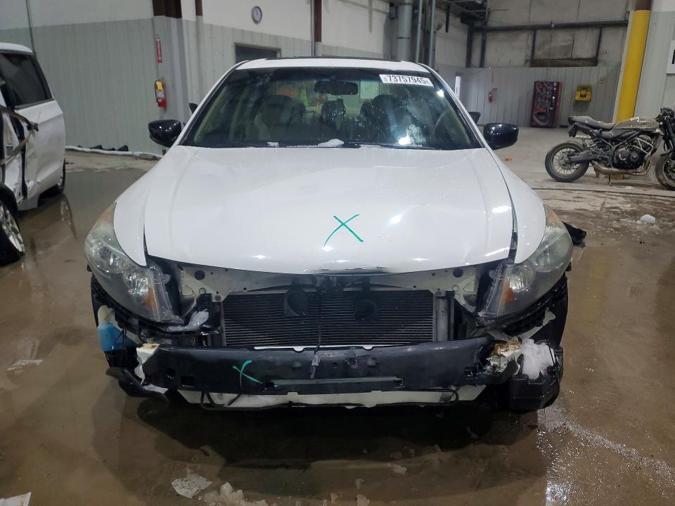 73757945 :رقم المزاد ، 1HGCP3F84CA001725 vin ، 2012 Honda Accord مزاد بيع