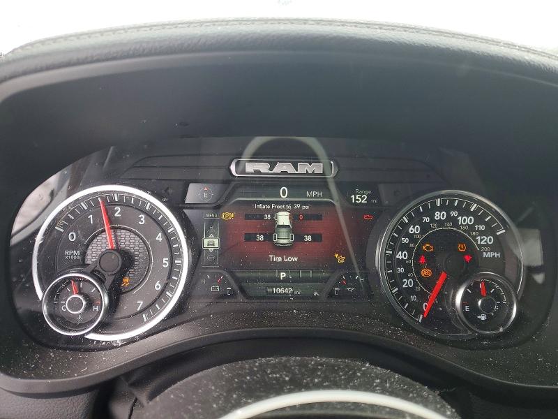 Продажа на аукционе авто 2025 Ram 1500, vin: 1C6SRFJPXSN687952, номер лота: 72976245