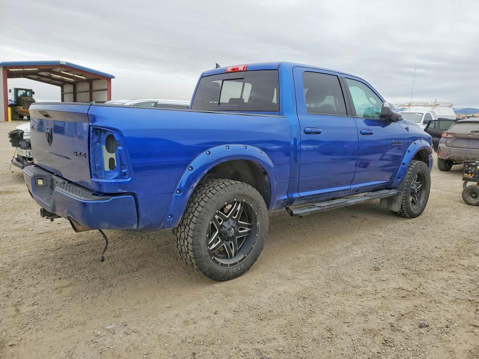 75358315 :رقم المزاد ، 1C6RR7MT7JS213292 vin ، 2018 Ram 1500 مزاد بيع