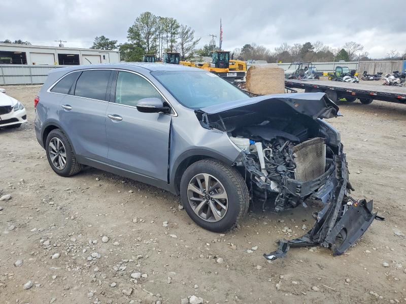 Продажа на аукционе авто 2020 Kia Sorento, vin: 5XYPG4A59LG683116, номер лота: 97676445