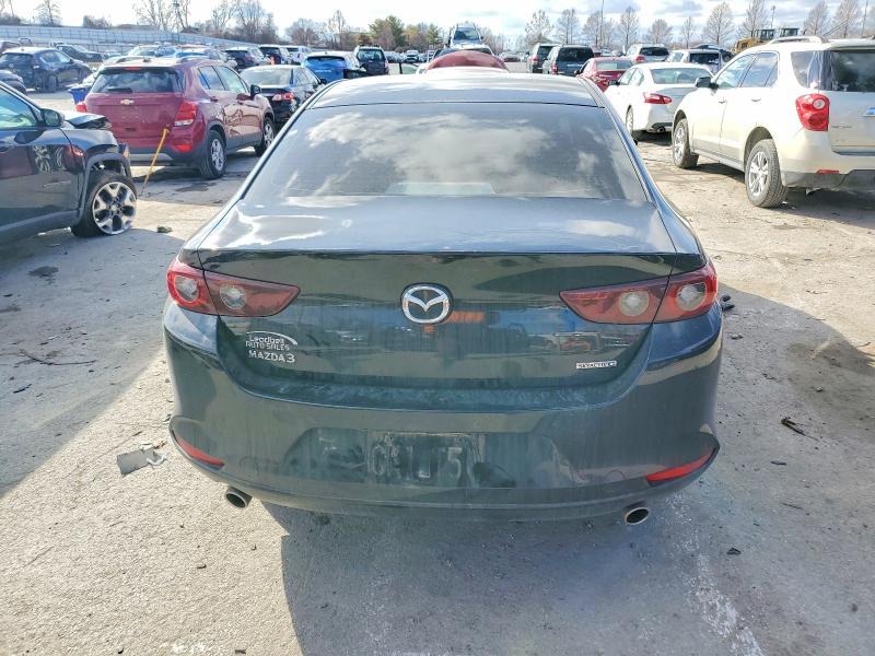 73198605 :رقم المزاد ، JM1BPAAL1N1506697 vin ، 2022 Mazda 3 مزاد بيع
