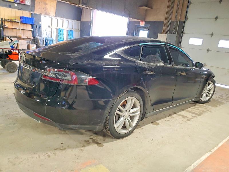 Продажа на аукционе авто 2015 Tesla Model S, vin: 5YJSA1S20FF095079, номер лота: 95640365