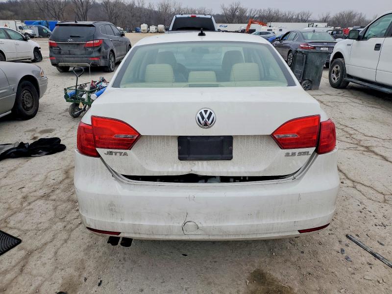 Auction sale of the 2011 Volkswagen Jetta, vin: 3VWLZ7AJ3BM003796, lot number: 99115315