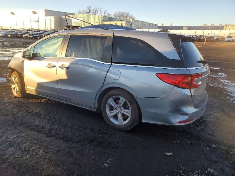 2018 Honda Odyssey მანქანა იყიდება აუქციონზე, vin: 5FNRL6H79JB093459, აუქციონის ნომერი: 72885145