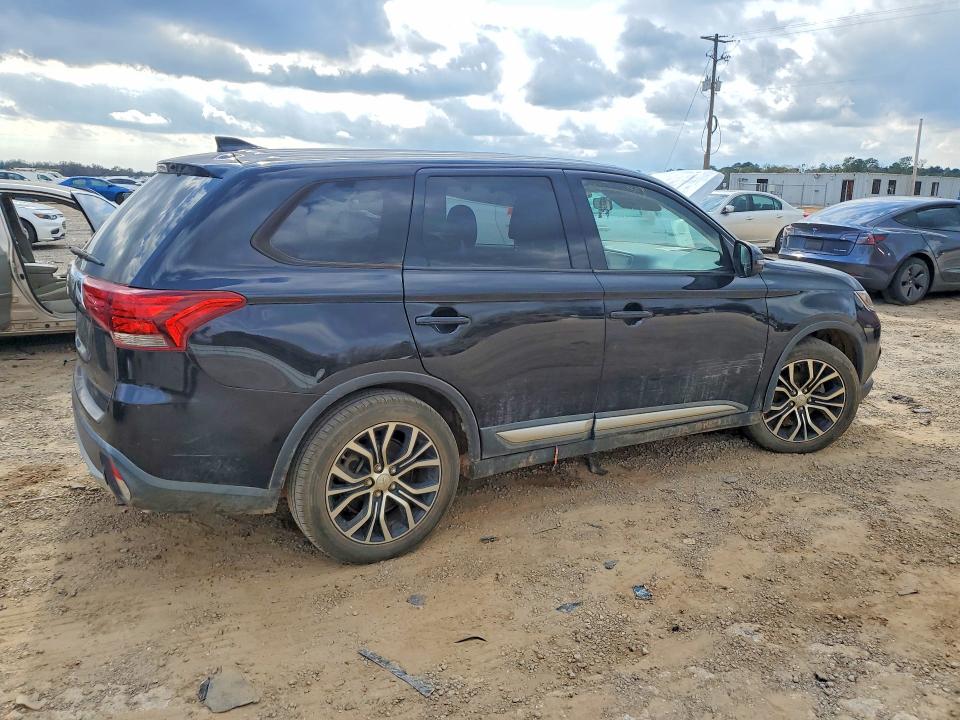 Продаж на аукціоні авто 2017 Mitsubishi Outlander, vin: JA4AD3A32HZ016091, номер лоту: 75491945