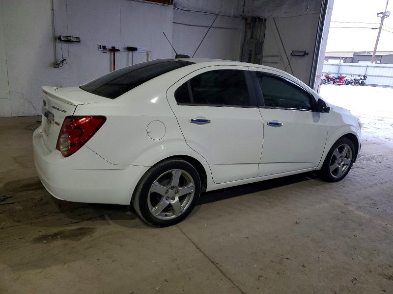 73618225 :رقم المزاد ، 1G1JE5SB7F4204743 vin ، 2015 Chevrolet Sonic مزاد بيع