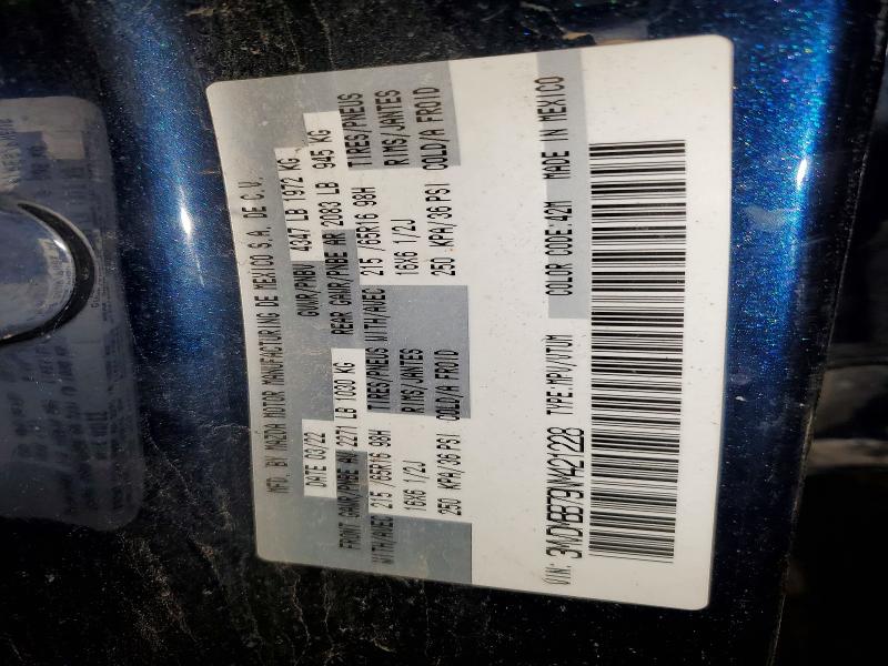 73008675 :رقم المزاد ، 3MVDMBB79NM421228 vin ، 2022 Mazda Cx-30 مزاد بيع