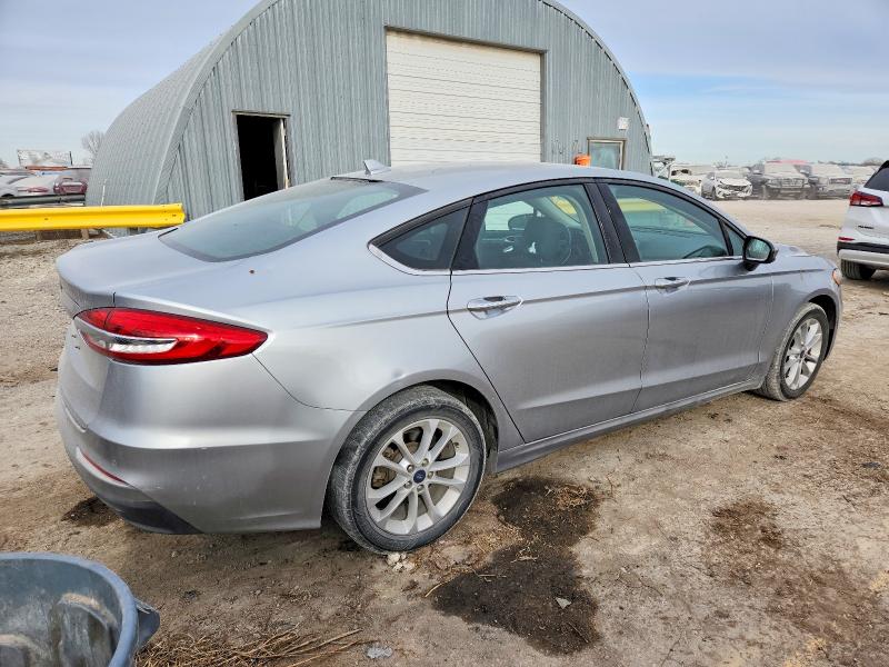 Продажа на аукционе авто 2020 Ford Fusion Se, vin: 3FA6P0H77LR118547, номер лота: 99148035