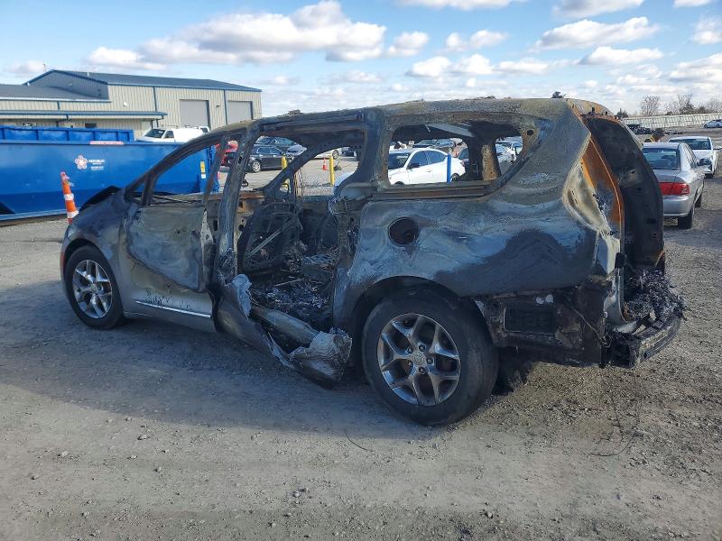 72106115 :رقم المزاد ، 2C4RC1GG8JR185767 vin ، 2018 Chrysler Pacifica مزاد بيع