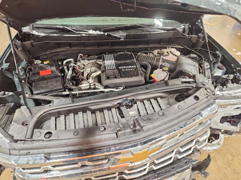 Auction sale of the 2025 Chevrolet Silverado, vin: 1GCUKGE86SZ167612, lot number: 73668495