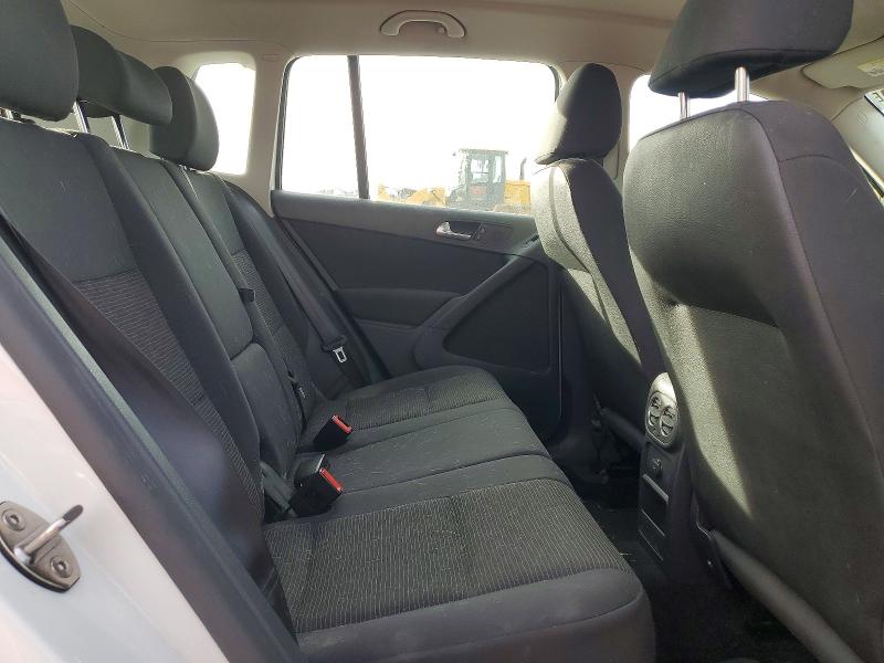 98932885 :رقم المزاد ، WVGAV7AXXHK049180 vin ، 2017 Volkswagen Tiguan S مزاد بيع
