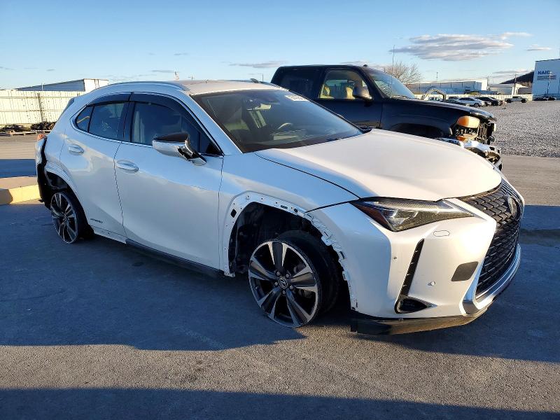 2019 Lexus Ux მანქანა იყიდება აუქციონზე, vin: JTHU9JBH5K2016135, აუქციონის ნომერი: 97402645