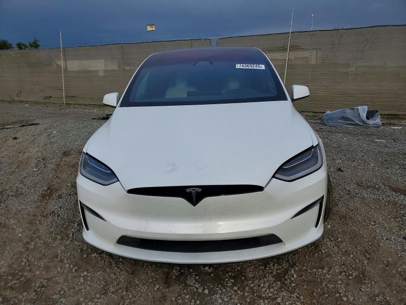 2023 Tesla Model X მანქანა იყიდება აუქციონზე, vin: 7SAXCBE68PF402510, აუქციონის ნომერი: 74369245