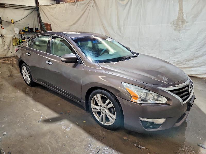 2015 Nissan Altima მანქანა იყიდება აუქციონზე, vin: 1N4BL3AP8FC103113, აუქციონის ნომერი: 73793995