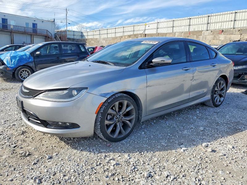 99428745 :رقم المزاد ، 1C3CCCBG8FN582347 vin ، 2015 Chrysler 200 مزاد بيع