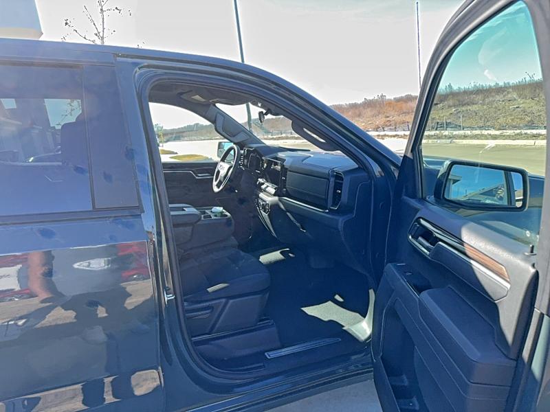 Продажа на аукционе авто 2025 Chevrolet Silverado, vin: 1GCUKDED8SZ171415, номер лота: 73893425