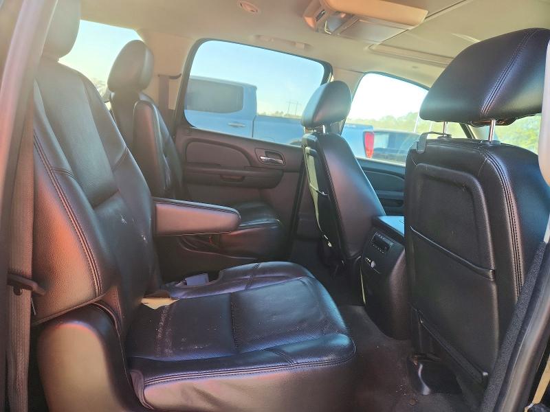 73136685 :رقم المزاد ، 1GNSCKE0XDR227547 vin ، 2013 Chevrolet Suburban مزاد بيع