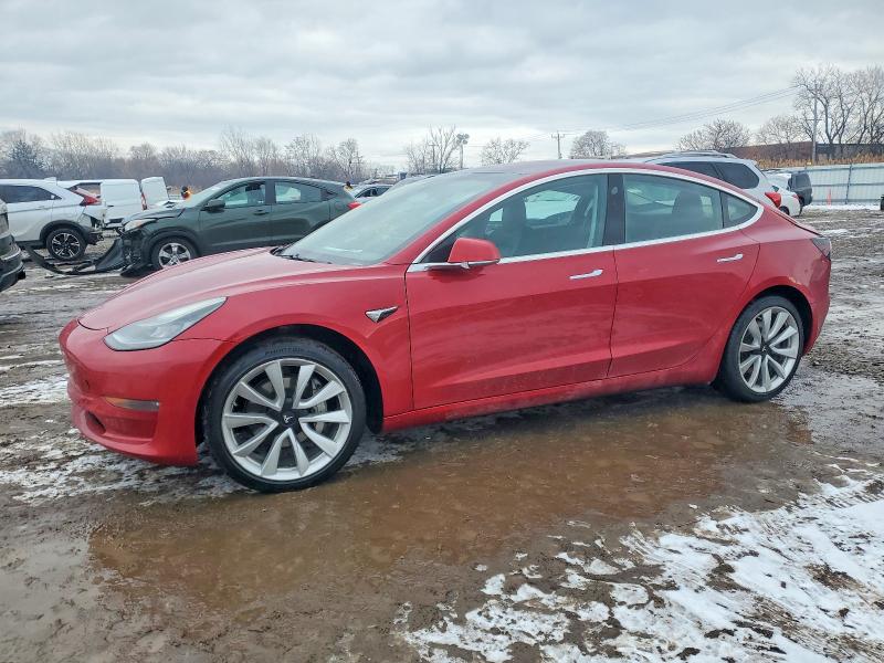 73057975 :رقم المزاد ، 5YJ3E1EA6JF011027 vin ، 2018 Tesla Model 3 مزاد بيع